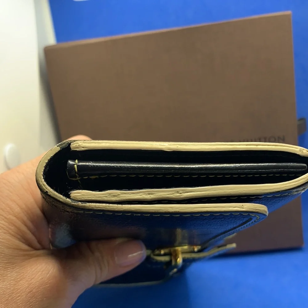 LOUIS‎ VUITTON SUHALI FABULEUX Black WALLET